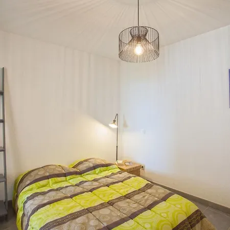 Casa Chjara Maria Apartamento *